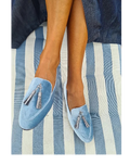 Blau